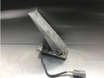 Pedal Liebherr Pedal: foto 2 Pedal Liebherr Pedal: foto 2