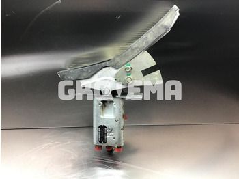 Pedal LIEBHERR