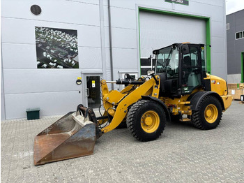 Cargadora de ruedas CATERPILLAR 908M