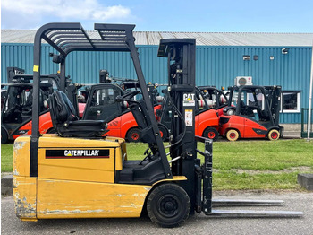 Carretilla elevadora eléctrica CATERPILLAR EP