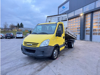 Volquete furgoneta IVECO Daily 35C15