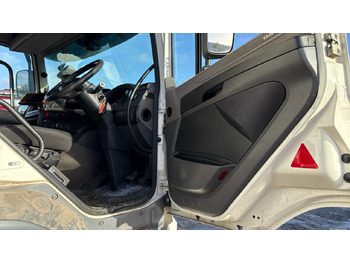 Camión caja cerrada DAF CF 260: foto 5 Camión caja cerrada DAF CF 260: foto 5