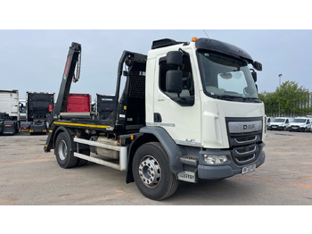 Camión portacontenedor de cadenas DAF LF 230