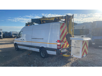 Camión con plataforma elevadora MERCEDES-BENZ SPRINTER  516 CDI: foto 3