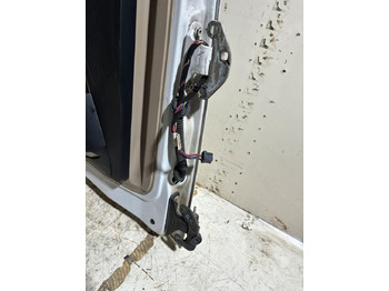 Puerta y piezas para Camión Actros MP4 Fahrertür, Tür weiß ,Spiegel Innenverkleidung LN 01: foto 4