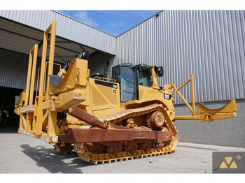 Maquinaria de construcción CATERPILLAR D8T