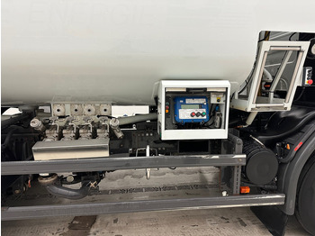 Camión cisterna para transporte de combustible Renault Premium Lander 270 DXi: foto 5