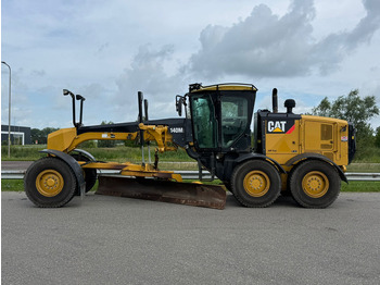 Grader CATERPILLAR 140M