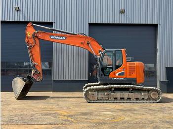 Excavadora de cadenas DOOSAN DX235LCR-5