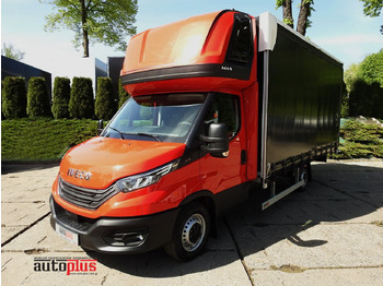 Furgoneta con caja de lona IVECO Daily