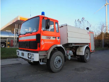 Camión de bomberos RENAULT