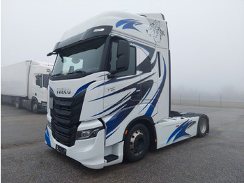 Cabeza tractora IVECO