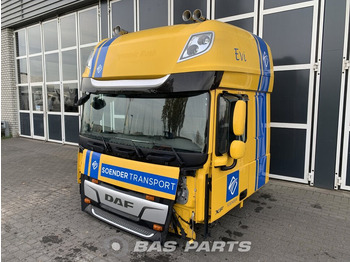 Cabina e interior DAF XF 106