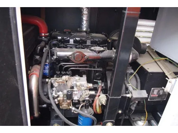 Generador industriale Agregat prądotwórczy Hiunday maszt oświetleniowy: foto 4 Generador industriale Agregat prądotwórczy Hiunday maszt oświetleniowy: foto 4