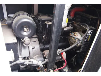 Generador industriale Agregat prądotwórczy Hiunday maszt oświetleniowy: foto 3 Generador industriale Agregat prądotwórczy Hiunday maszt oświetleniowy: foto 3