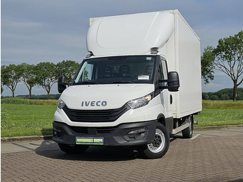 Furgoneta caja cerrada IVECO Daily 35s18