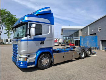 Camión chasis SCANIA R 580