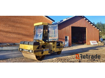 Maquinaria de construcción CATERPILLAR