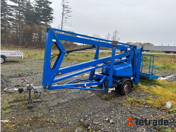 Plataforma elevadora remolcable