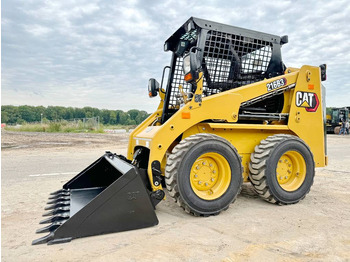 Minicargadora CATERPILLAR 216B3