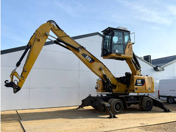 Manipulador de materiales CATERPILLAR MH3022