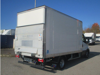 Furgoneta caja cerrada Iveco Daily 35C16: foto 5