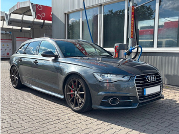 Coche AUDI