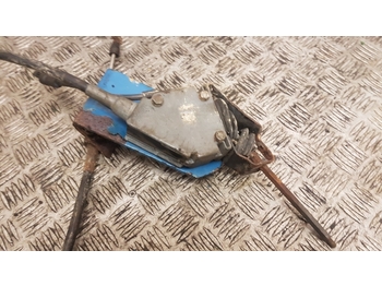 Cabina e interior para Tractor Ford 7840, 7740, 8240, 8340, 5640, 6640bowden Control Cable 81864178: foto 4