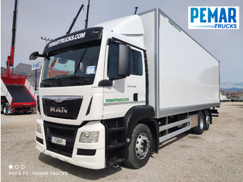 Camión caja cerrada MAN TGS 26.400