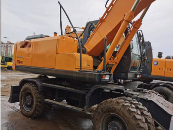 Excavadora de ruedas HYUNDAI