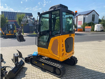 Miniexcavadora Minibagger BK2800ASR inkl. Zubehörpaket *INKL.19% MWST*BERGER KRAUS*KUBOTA*SCHWENKARM* VERSTELLFAHRWERK*KLIMA*: foto 4 Miniexcavadora Minibagger BK2800ASR inkl. Zubehörpaket *INKL.19% MWST*BERGER KRAUS*KUBOTA*SCHWENKARM* VERSTELLFAHRWERK*KLIMA*: foto 4