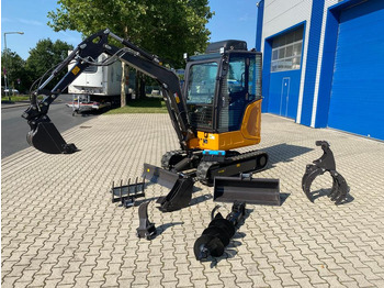 Miniexcavadora BERGER KRAUS