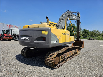 Excavadora de cadenas VOLVO EC240BNLC: foto 4