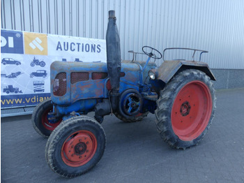 Tractor LANZ BULLDOG
