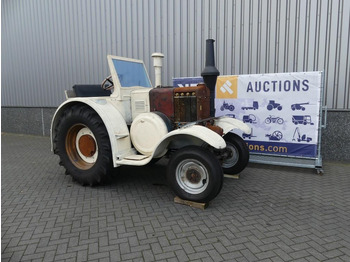 Tractor LANZ BULLDOG