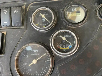 Retroexcavadora High Quality Original Uk JCB 3CX excavator used wheel loaders 7 ton backhoe loader with good working condition in stock for sale: foto 4 Retroexcavadora High Quality Original Uk JCB 3CX excavator used wheel loaders 7 ton backhoe loader with good working condition in stock for sale: foto 4