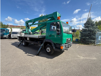 Camión con plataforma elevadora MAN 8.163