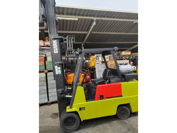 Carretilla elevadora de gas CLARK