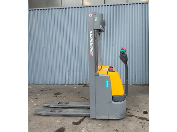 Apilador JUNGHEINRICH EJC