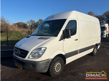 Furgoneta pequeña MERCEDES-BENZ Sprinter 211