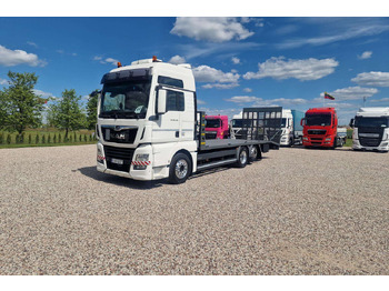 Camión portavehículos MAN TGX 26.460
