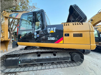 Excavadora de cadenas CATERPILLAR 320D2