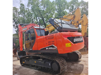 Excavadora de cadenas DOOSAN DX225LC