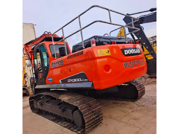 Excavadora de cadenas DOOSAN DX300