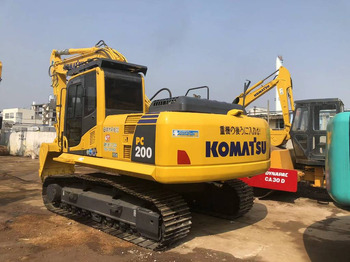 Excavadora de cadenas KOMATSU PC220-8