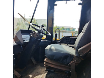 Excavadora de cadenas Komatsu WA 470-6: foto 4