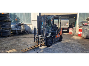 Carretilla elevadora diésel DOOSAN