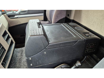 Leasing de MAN 8.250 7,30 m Koffer, Navi, Topzustand MAN 8.250 7,30 m Koffer, Navi, Topzustand: foto 4 Leasing de MAN 8.250 7,30 m Koffer, Navi, Topzustand MAN 8.250 7,30 m Koffer, Navi, Topzustand: foto 4