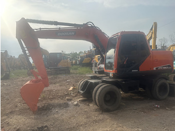Excavadora de ruedas DOOSAN DX150W