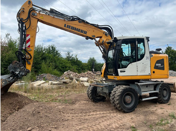 Excavadora de ruedas LIEBHERR A 918